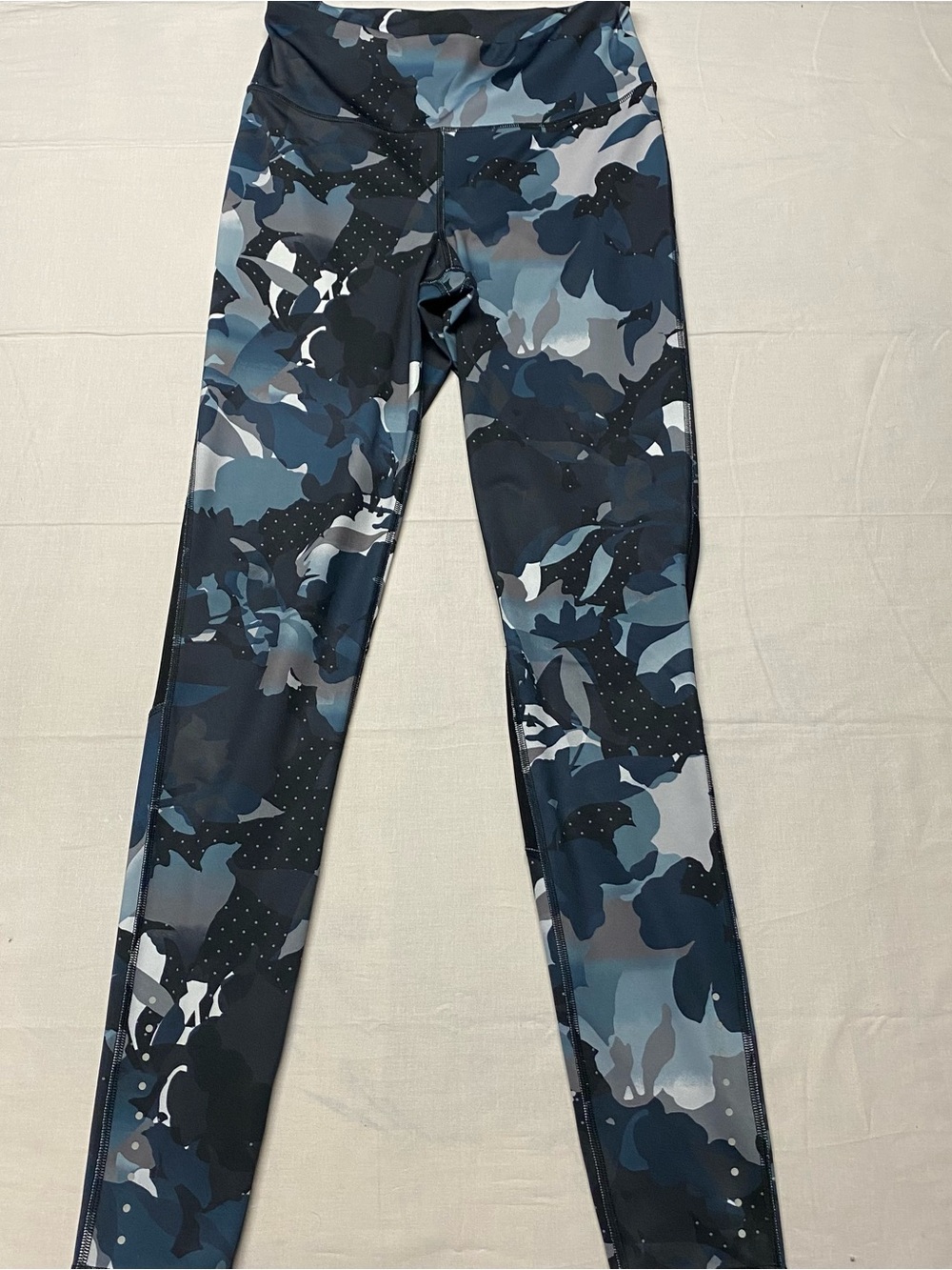Old Navy Blue Camo women Leggings